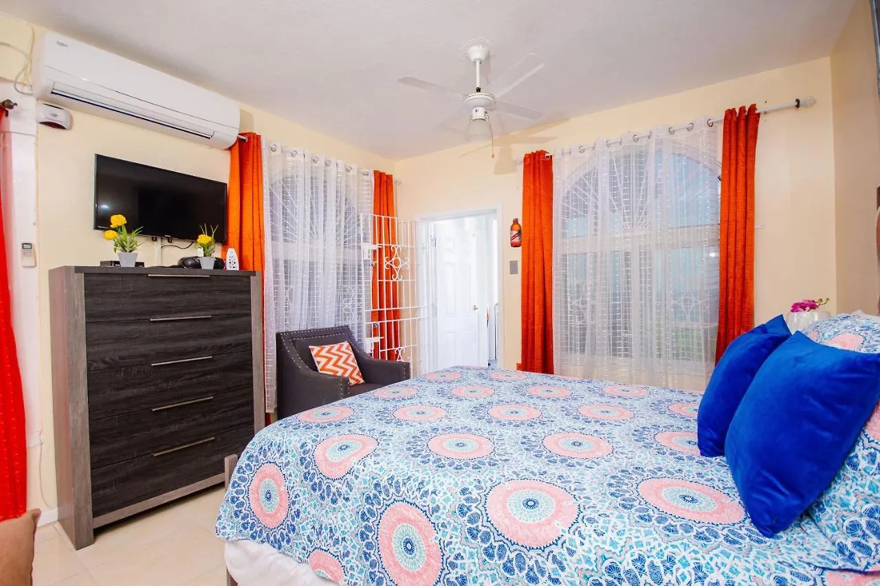 Aparthotel Columbus Heights Ocho Rios Ocean View Sleeps1-2 Person